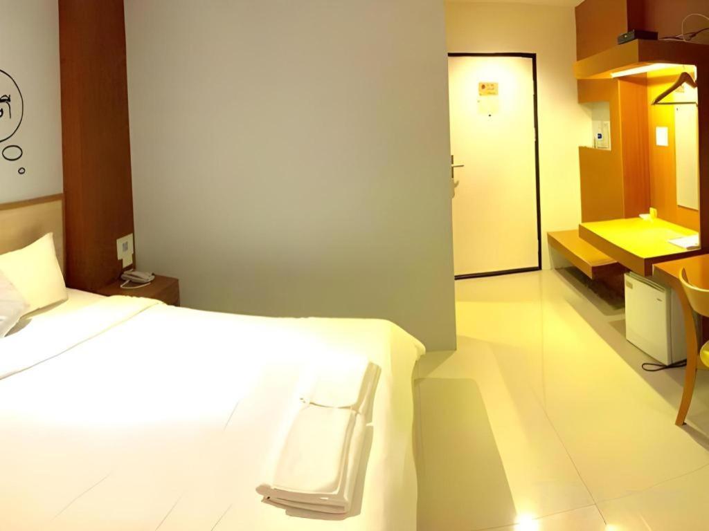 Klim Hotel Buriram Dış mekan fotoğraf